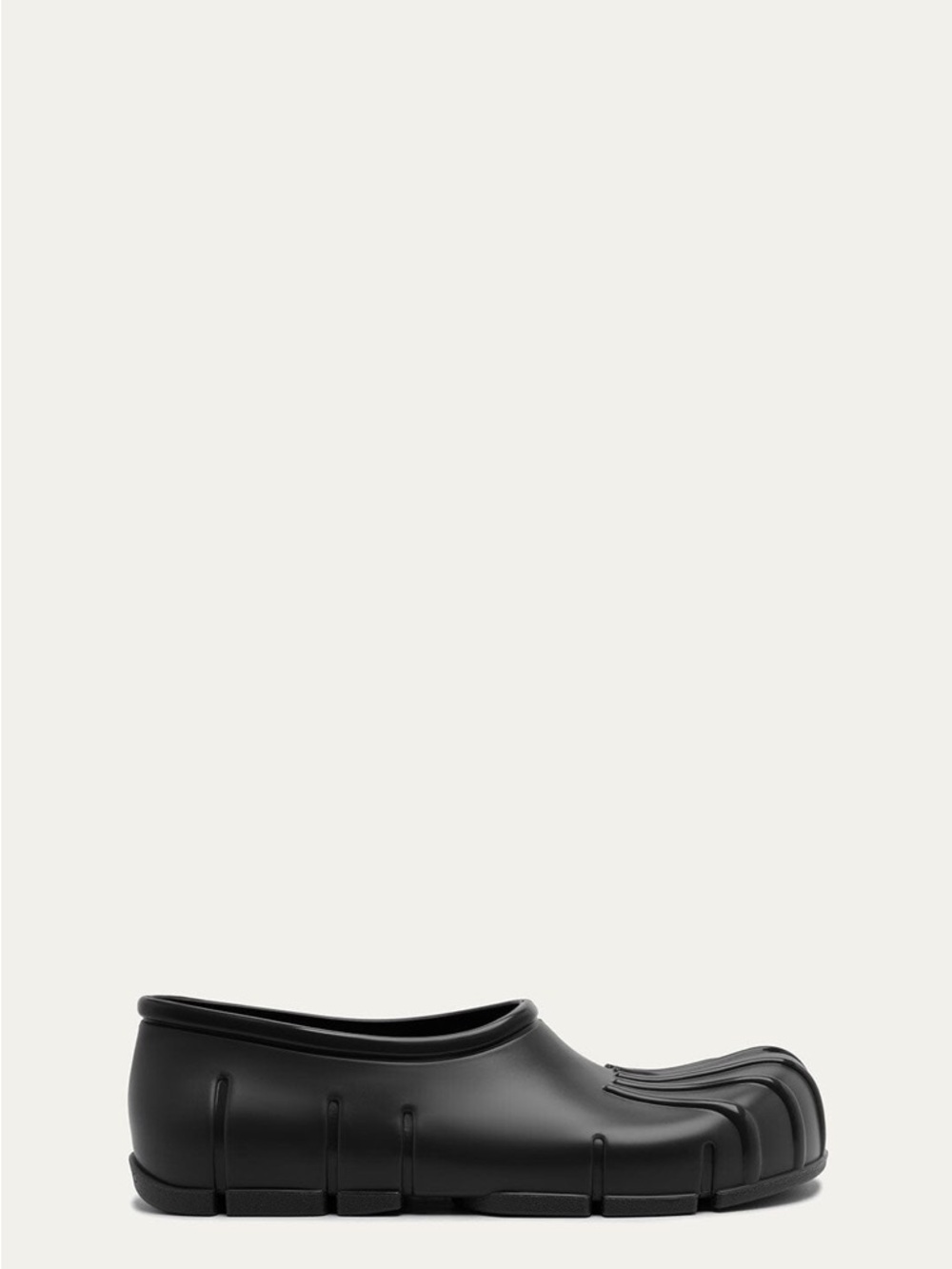 FARM RIO Black Monstera Rain Shoe